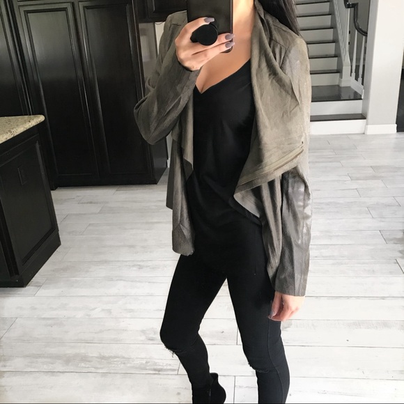 SOLD OUT - Picture 3 of 5